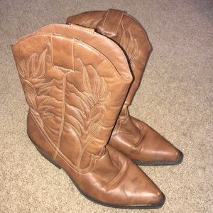 Candie’s Cowboy Boots Size 8